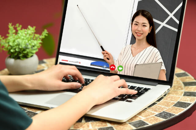 オンライン教師